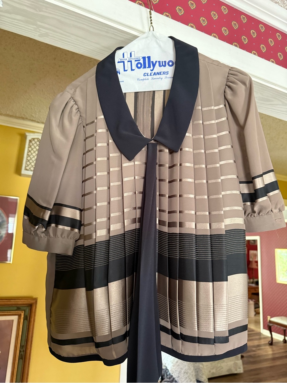 Women's Taupe and Black Pleated Short-Sleeve Dress with Contrast Collar